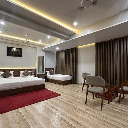 Hotel Holiday Icon Dwārka 외부 사진